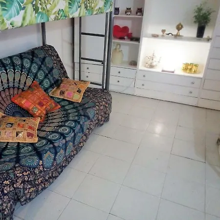 Vt476275a Apartment